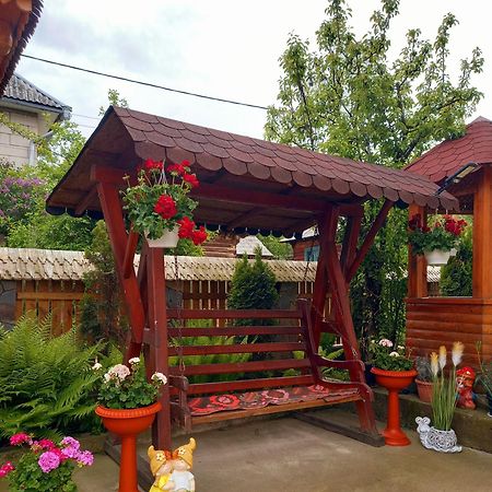 Sub Creasta Cocosului Hotel Breb Bagian luar foto