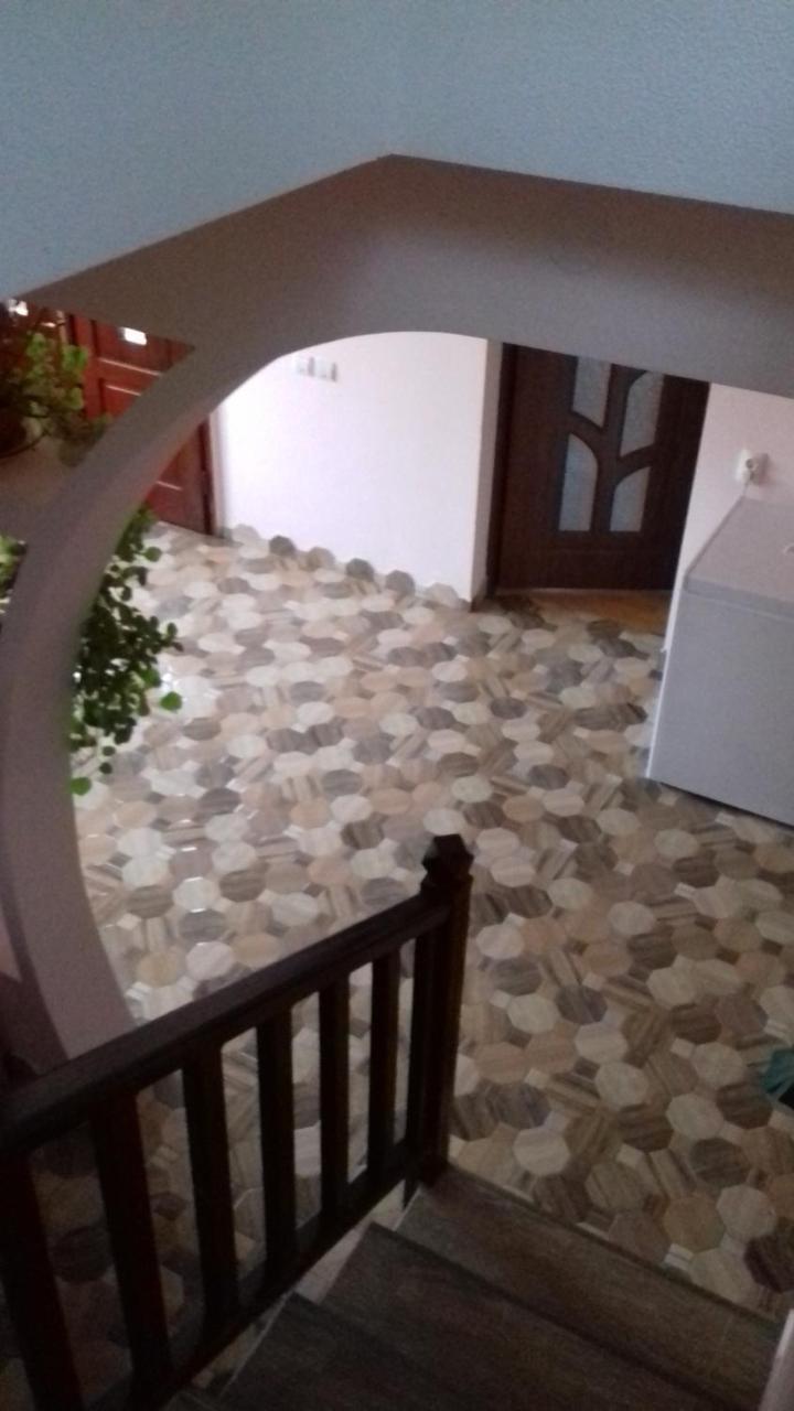 Sub Creasta Cocosului Hotel Breb Bagian luar foto